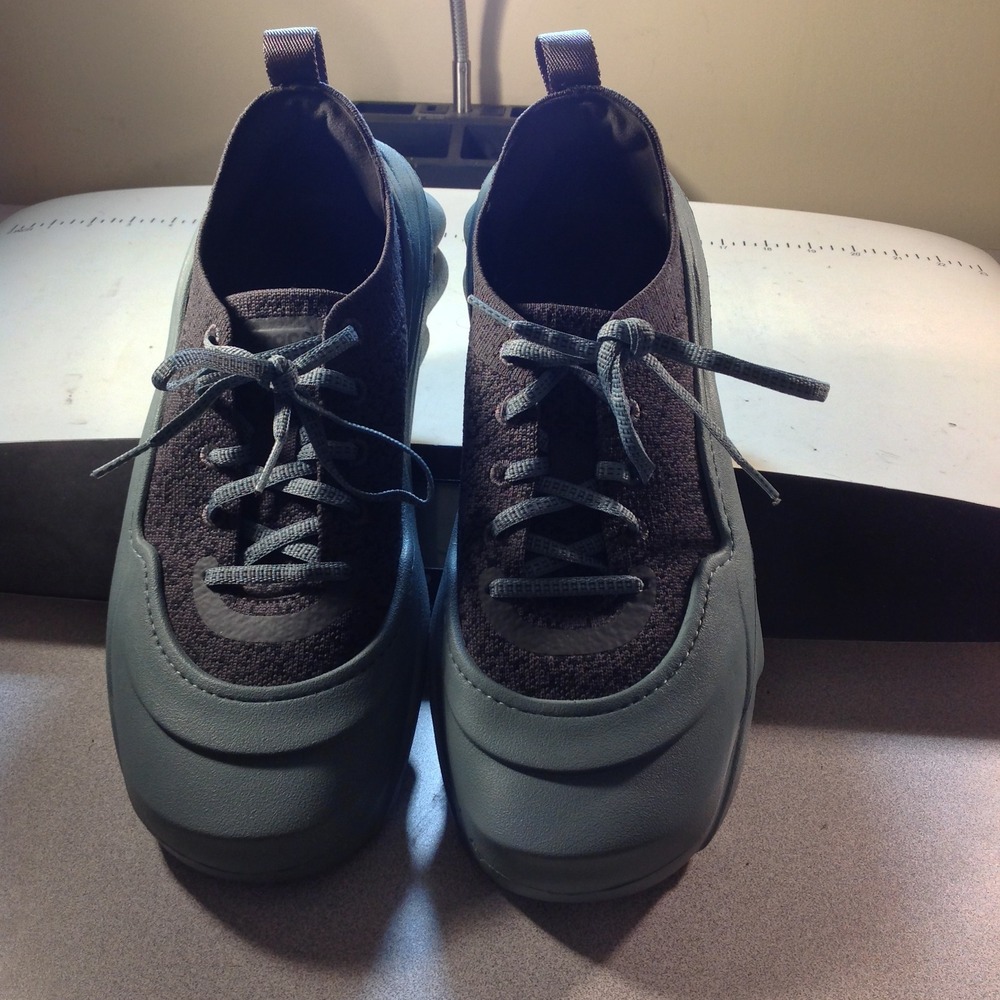 Crocs Echo Surge Men's Size 9 Light Blue Sneaker 210079 Asking price: $65